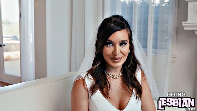 Naughty lesbians scissoring