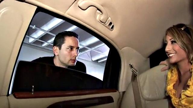 Glam slut gets a dirty cumshot