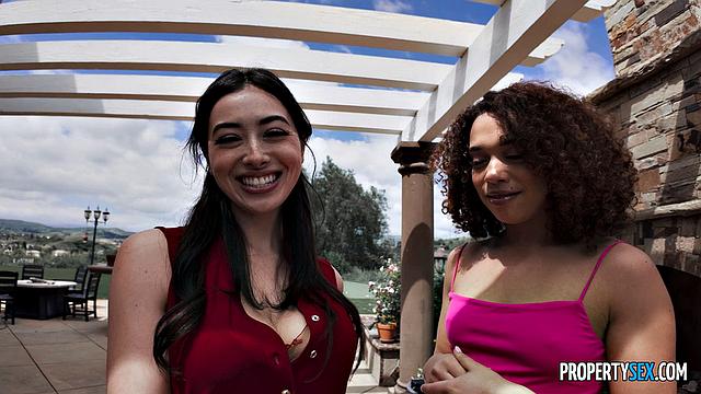 жена сдается похотливой риэлторше и мужу в жарком тройничке