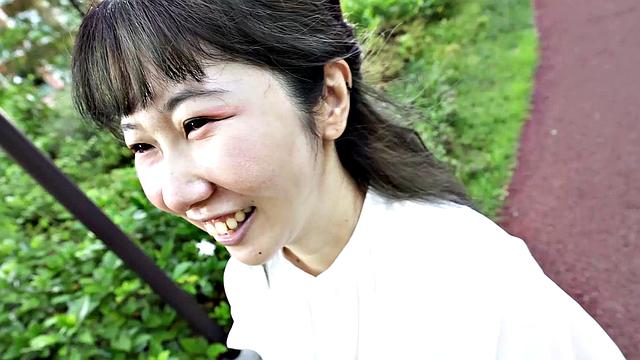 Shop girl from Tokyo Miss Neiro Ayukawa has a perfect body to show us