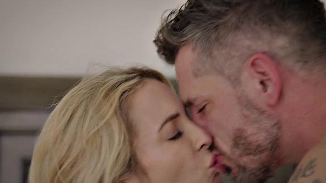 Seduced 21yo slut fucked by stiff dick in wet pussy