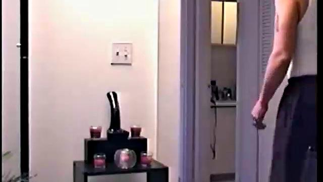 Франко кончает от нежной дрочки в любительском видео