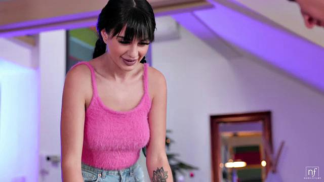 She's So Good at Everything - S45:E25