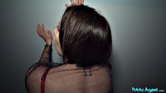 Italian On Vacation Needs Cash