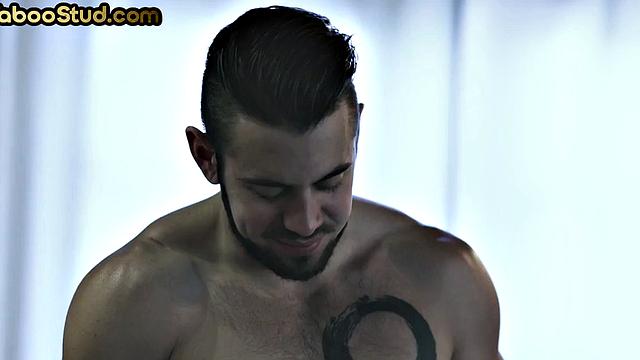 Athletic stud pounds stepbro's ass in taboo anal at home