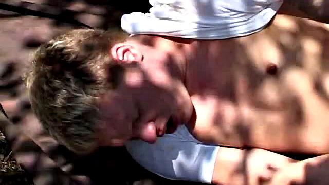 Real outdoor vintage fucking with hunks