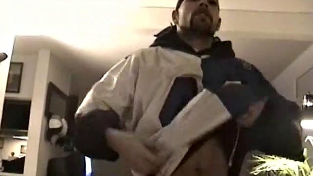 Энрике не тянет - три гей-минета для занятых парней.