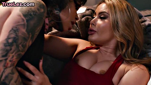 Big Ass Lesbo gets hard pussylicked