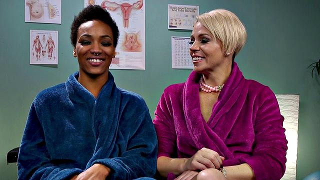 Lezdom doctor toying patient during kinky check up