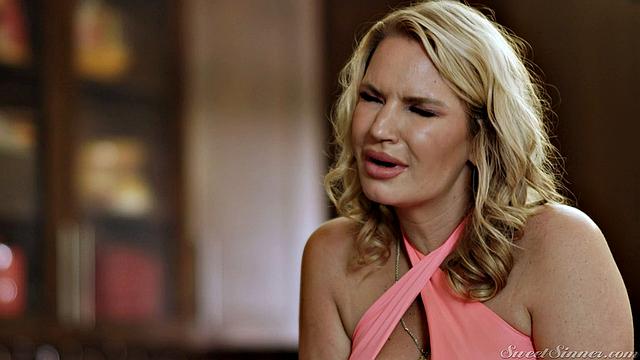 Side Hustle Scene 2 - Cash Time