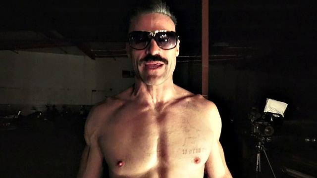 Киарра Кай в кружеве дразнит, скачет и шутит одновременно