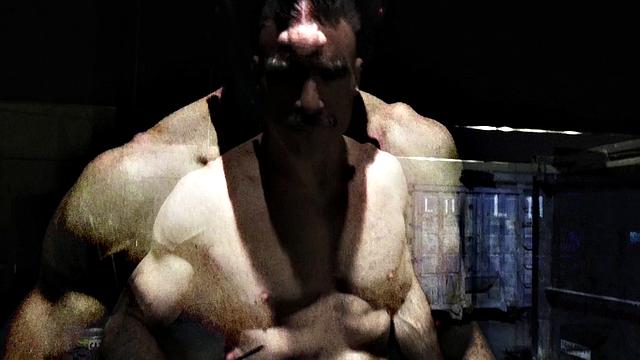 Киарра Кай в кружеве дразнит, скачет и шутит одновременно