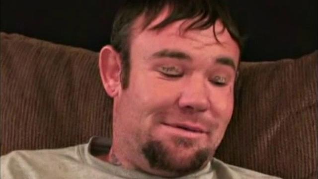 сильный кулачный дроч и бешеный выброс спермы