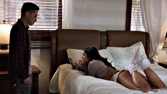 Inked big booty stepsis passionately banged by stepbro