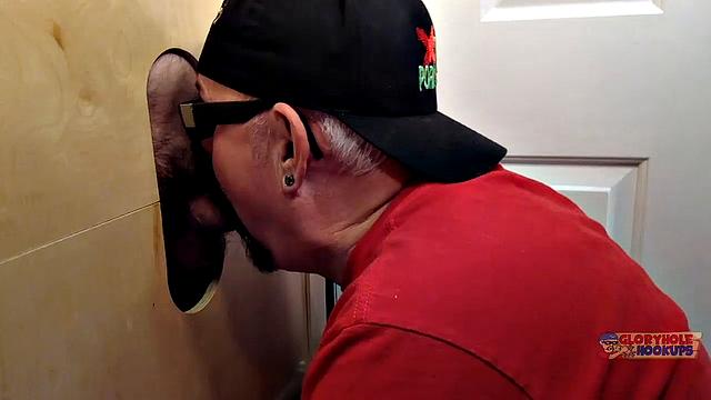 Two men enjoy a slow afternoon blowjob and swallow