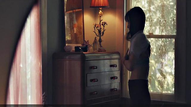 Shailene Woodley nude actions