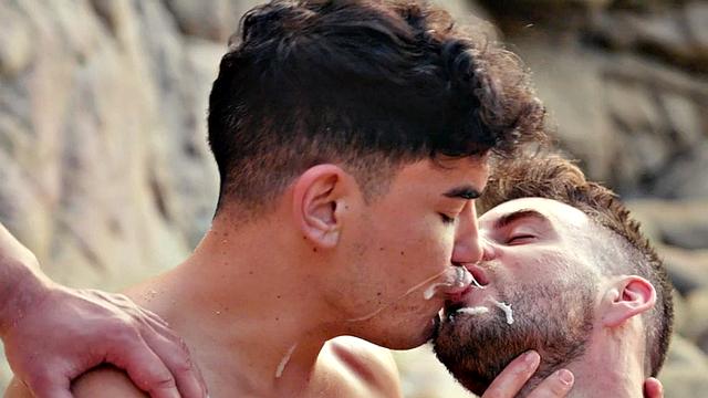 Cumloving jock fucks in stunning foursome on the boat