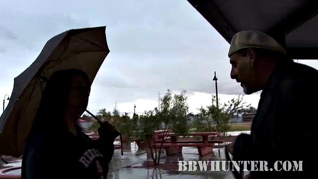 Pretty Mature Welcomes a Guy in Her Home