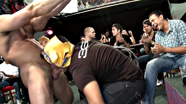 Amateur stripper party gets wild