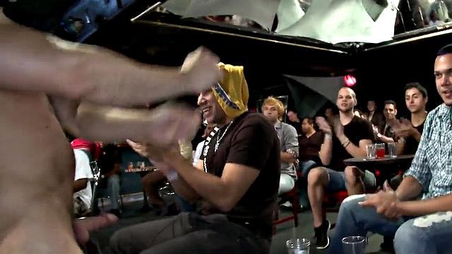 Amateur stripper party gets wild