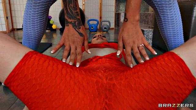 Anal Workout With Friemd