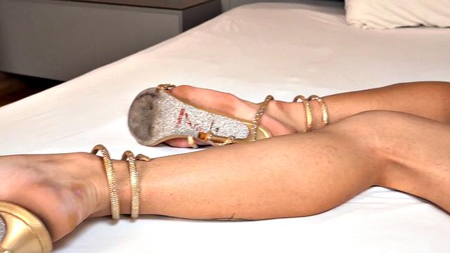 Curvy Trans Latina anal pounded in doggystyle by BBC