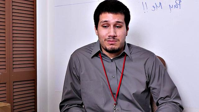 офисные качки устраивают дикий косплей-тройничок