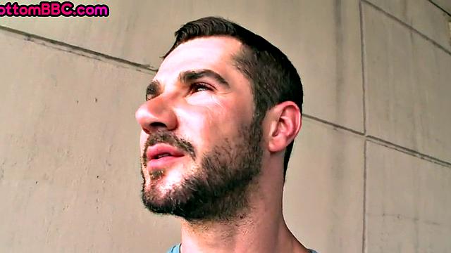 Nubian thug picked up and banged outdoor by white top