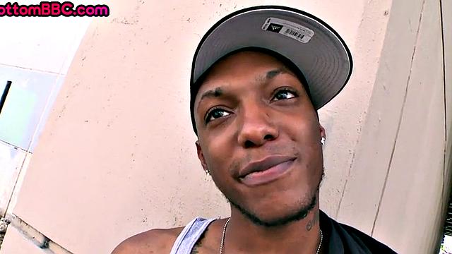 Nubian thug picked up and banged outdoor by white top