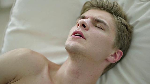 Skinny stud toying tight ass solo