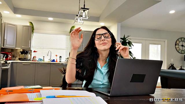 My Bro's Geeky GF Does Anal!