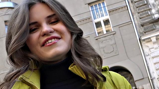 Russian Cutie Flashes Cash