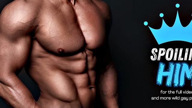 Stripper gets multiple cocksucking