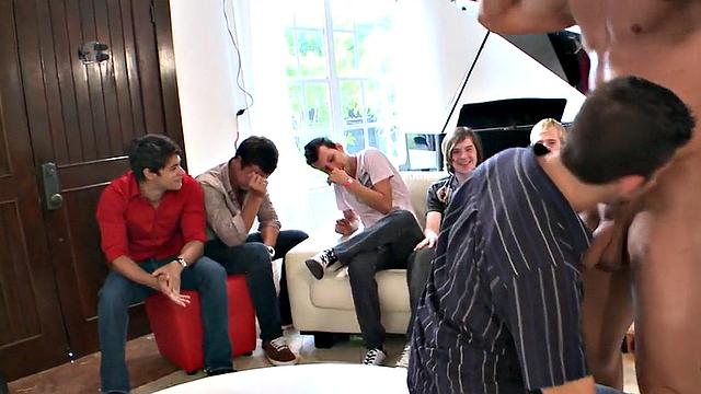 Stripper gets multiple cocksucking