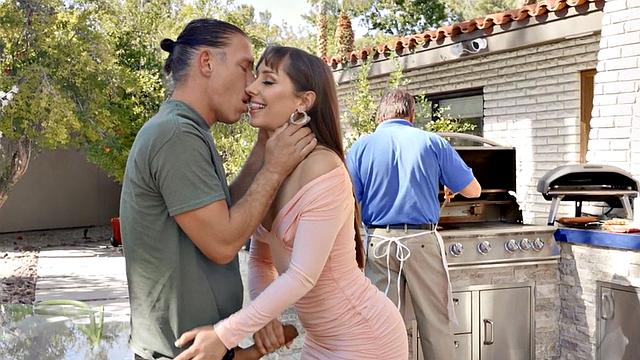 Bigbooty slut fucked in anal by big white dick