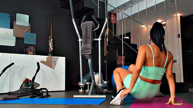 Fitness babe gets cocked by instructor