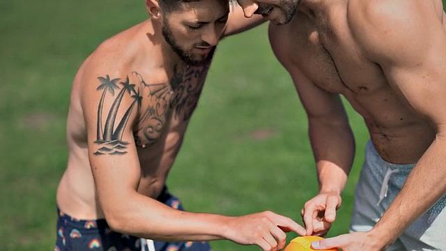 Amateur eager jock drills till facial after casting