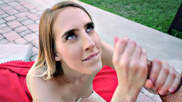 Hottie Cheats On The Phone