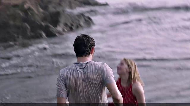 Haley Bennett shakes her ass