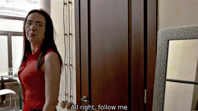 Kinky mature tutor tricked by guy in sexy pantyhose and outdoor fuck