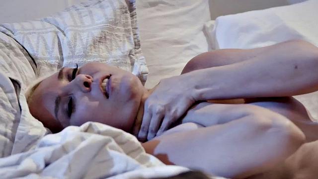 Pornstar MILF licked and fucked after deepthroating