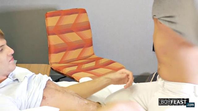 A Random Hotel Room Hook-Up - Dustin Romaine &amp; Mason Vaugn
