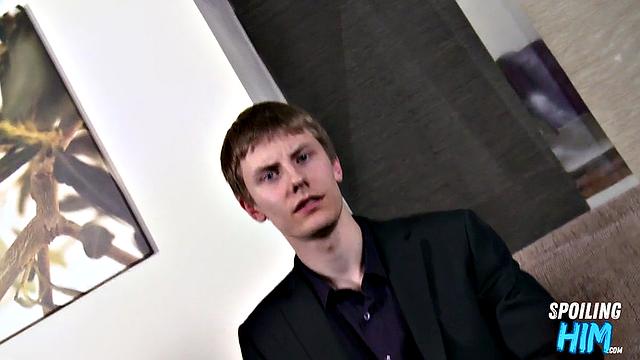 POV Amateur twunk gets smashed