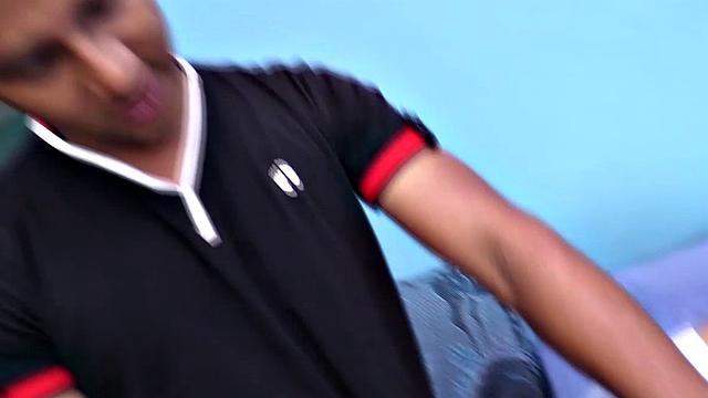 angel удивлен размерчиком emmanuel прямо в постели