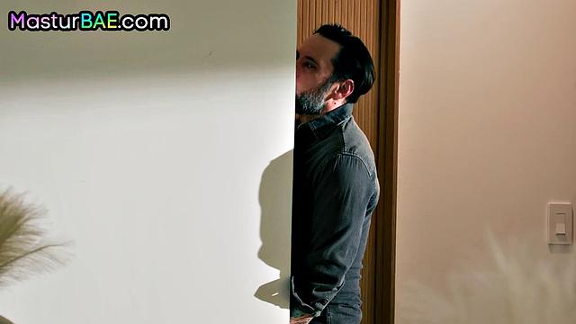 Big-titted busty babe sidefucked by lover