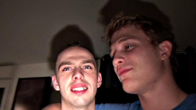 жадный до анала парень в джокстрапе получает жёсткий трах