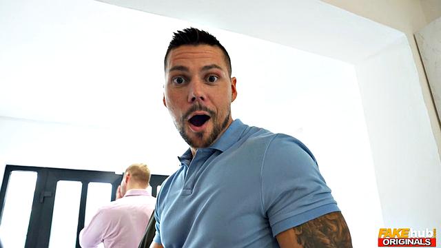 Марина Голд сосет и получает в пизду от Анжело Годшак в подсобке очереди.