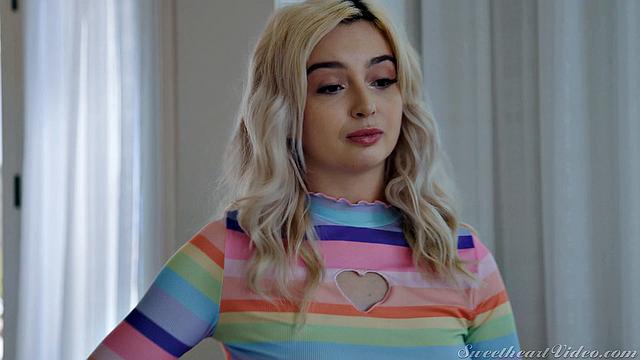 две хитрые студентки устроили лесбийский отрыв - пары тут не будет