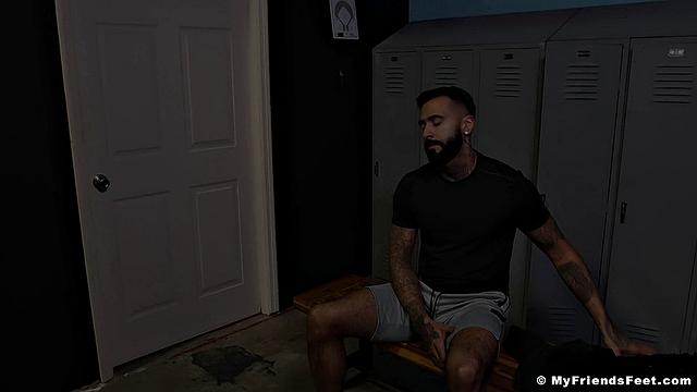 Coach Eddie Danger Gets Worshiped - Eddie