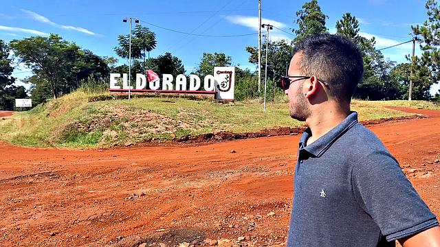 лео срывает крышу от мощного минета, жаркий трах - и снова один